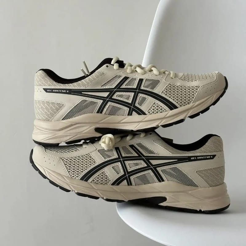 ASICS GEL-Contend 4 White Black sneakers - detail angle view