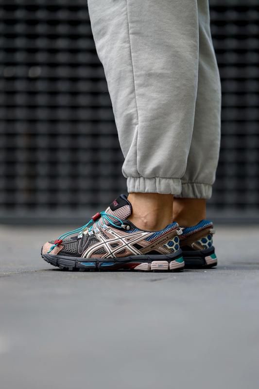 ASICS GEL-Kahana FL Green Beige sneakers - detail angle view
